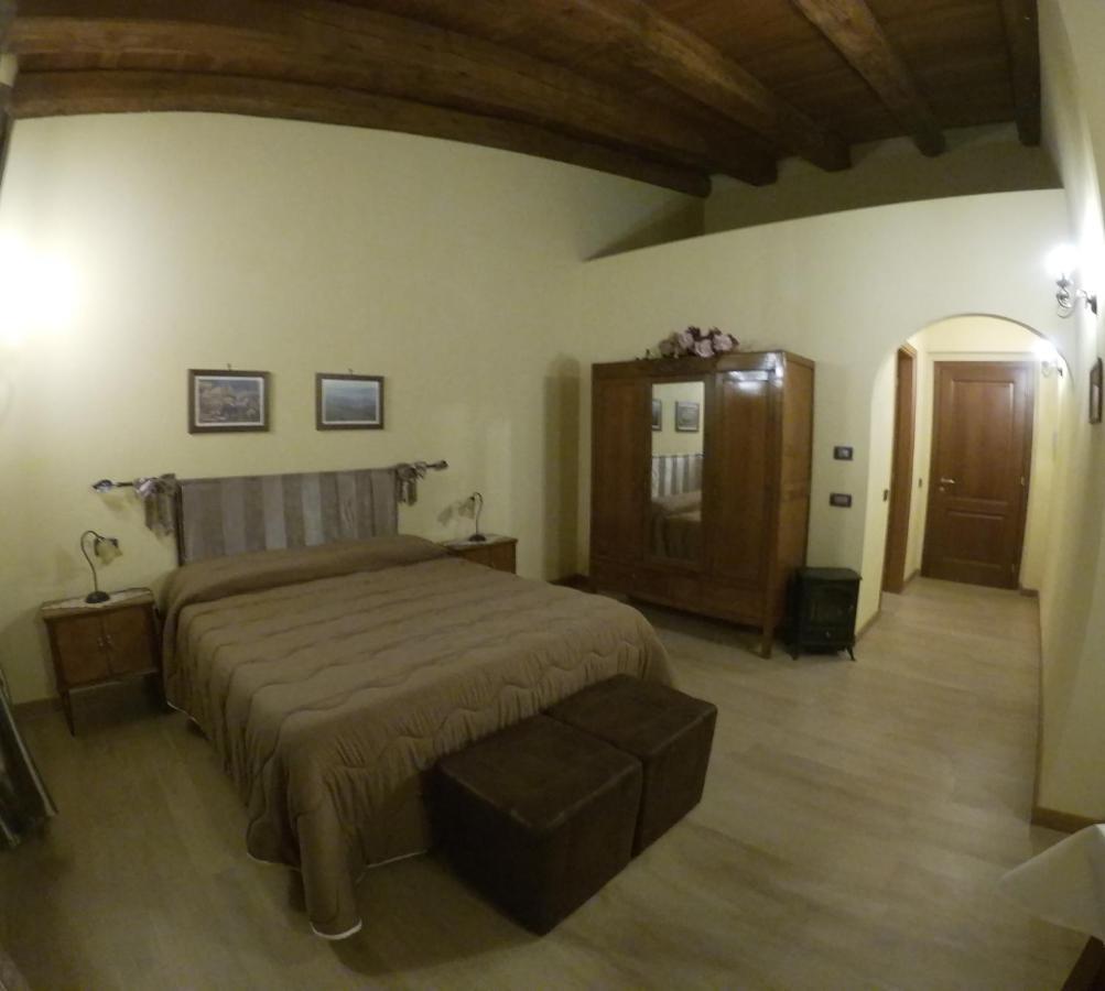Agriturismo Locanda Dei Cacciatori Dogliani Kültér fotó